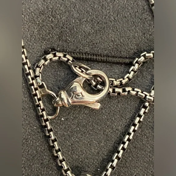 Authentic David Yurman Petite Albion White Topaz Diamond Sterling Necklace 🤍🩶🌻 - Picture 11 of 14